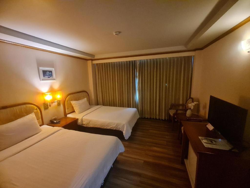 Western Grand Hotel Ratchaburi Ban Bang Kra Eksteriør bilde