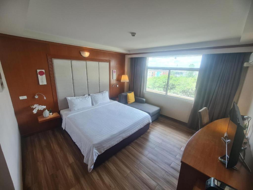 Western Grand Hotel Ratchaburi Ban Bang Kra Eksteriør bilde