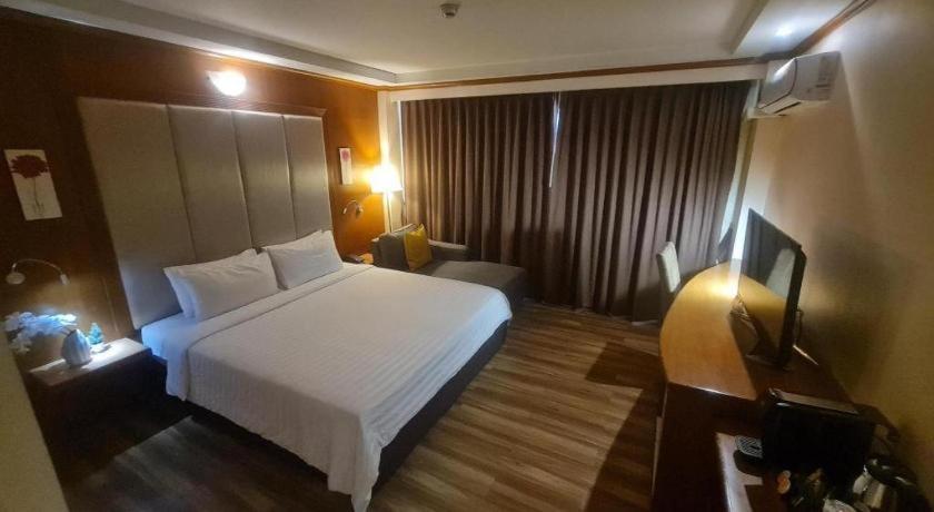 Western Grand Hotel Ratchaburi Ban Bang Kra Eksteriør bilde