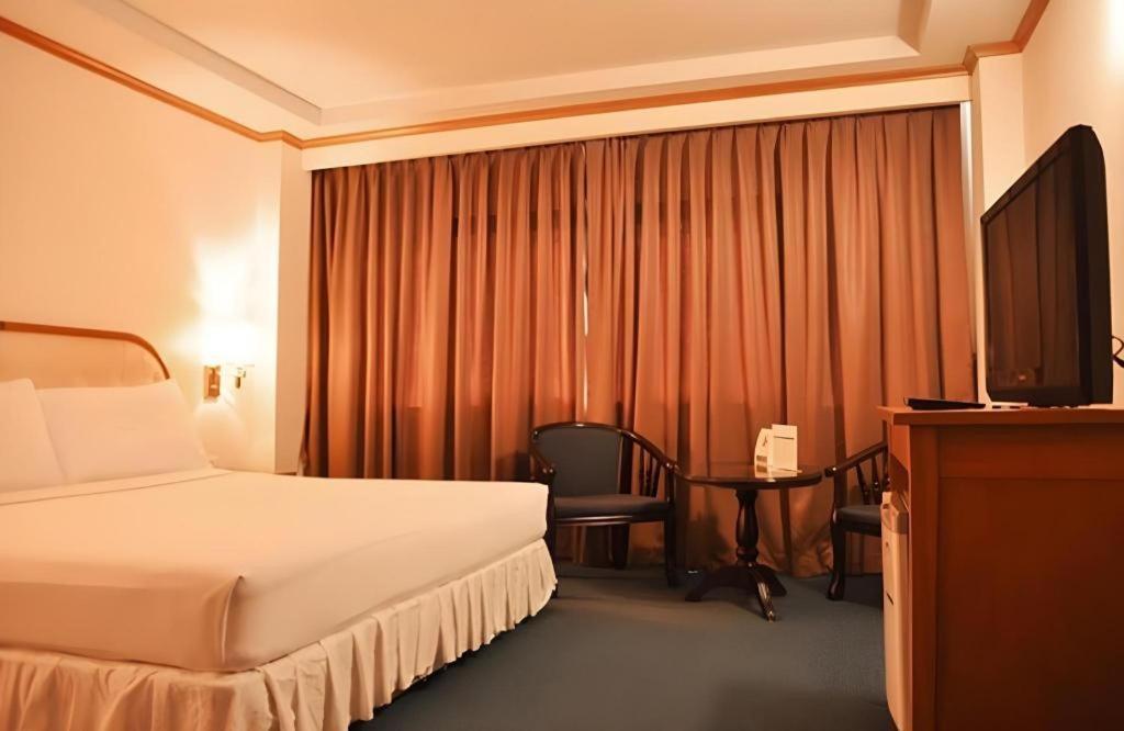 Western Grand Hotel Ratchaburi Ban Bang Kra Eksteriør bilde